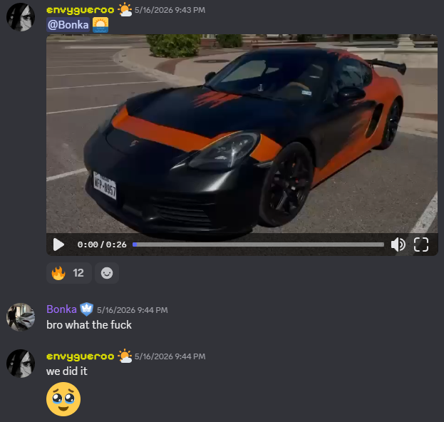 Envy showing Bonka his new GT4